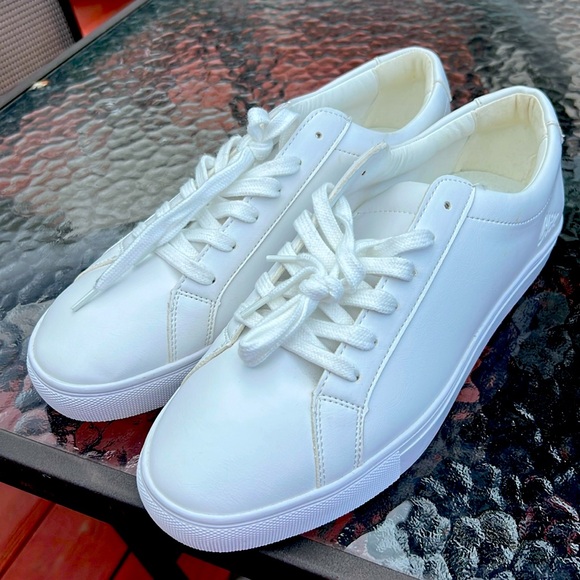SALE DAY CLSC,9.5 new SKATER SHOE - Picture 1 of 6